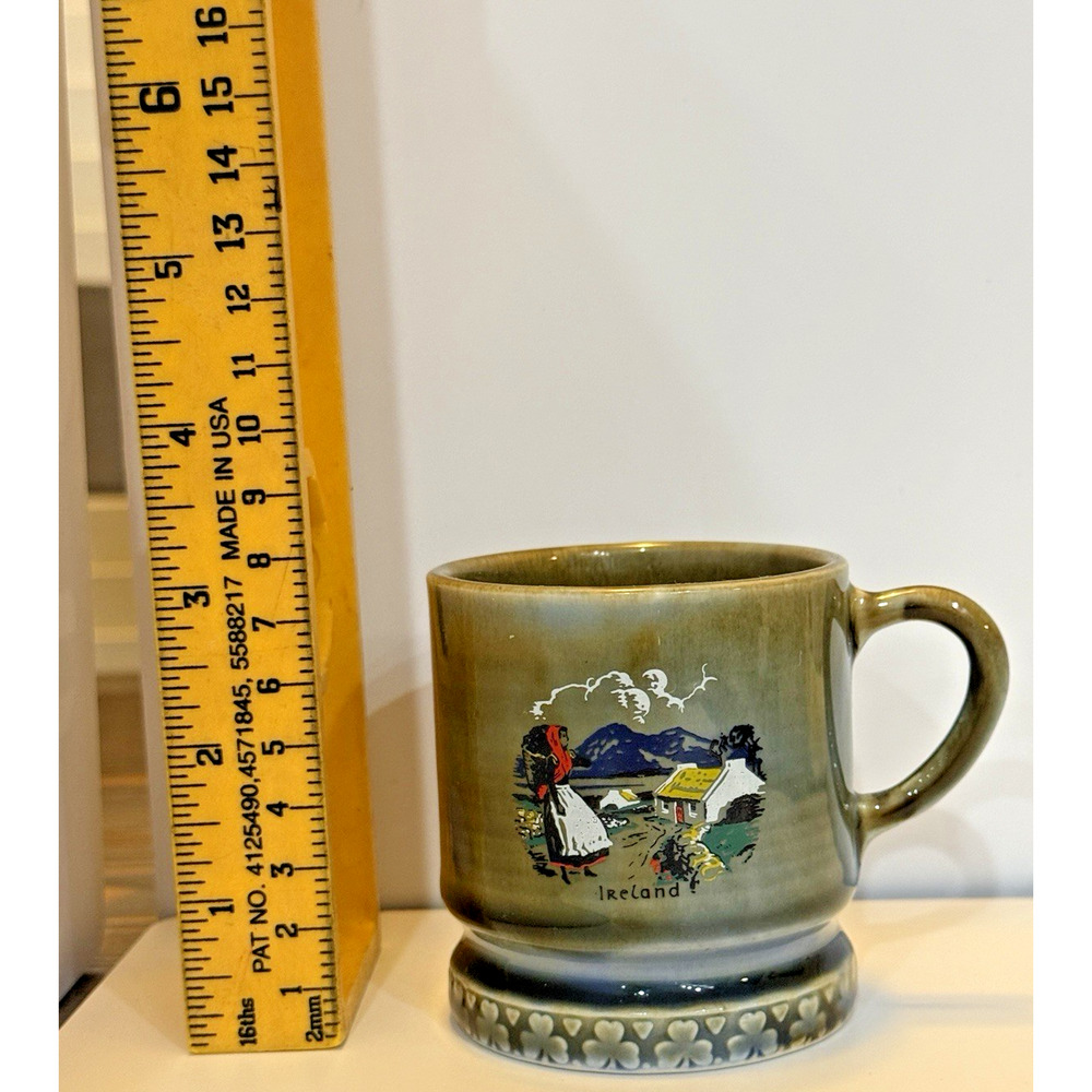 Vintage Wade Irish Porcelain Mug Colleen Cottage Shamrock Base Ireland - Picture 5 of 7